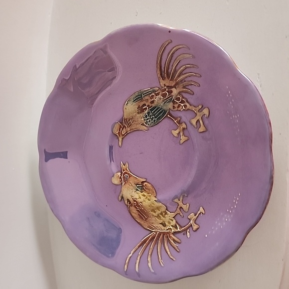 Shafford Luster Pedestal Teacup And Saucer - Raised Moriage Roosters - Japan - Picture 4 of 6